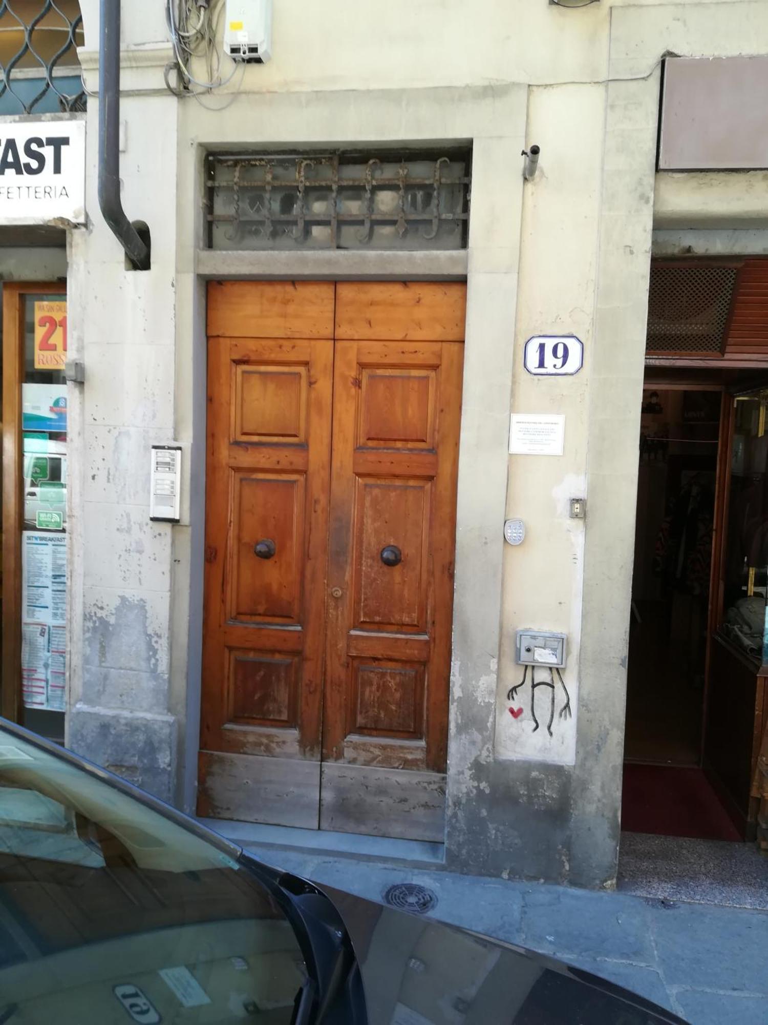 Via San Gallo 19 Apartamento *